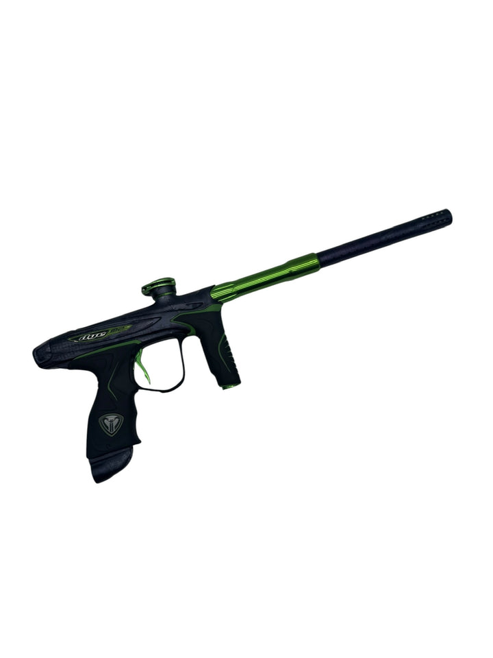 DYE M2 CAMO/GREEN USED