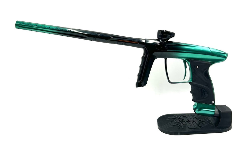 DLX LUXE TM40 BLACK/GREEN ANODIZED USED - P8Ball - Buy, Sell, Trade