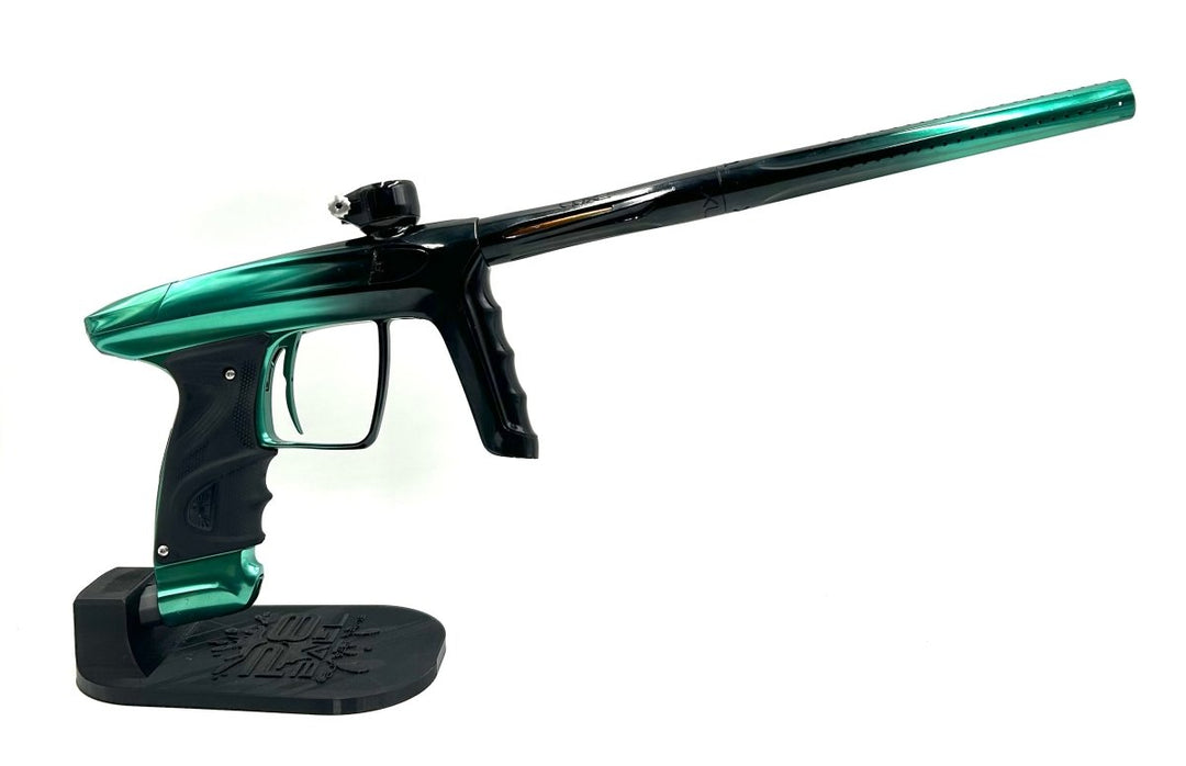 DLX LUXE TM40 BLACK/GREEN ANODIZED USED - P8Ball - Buy, Sell, Trade