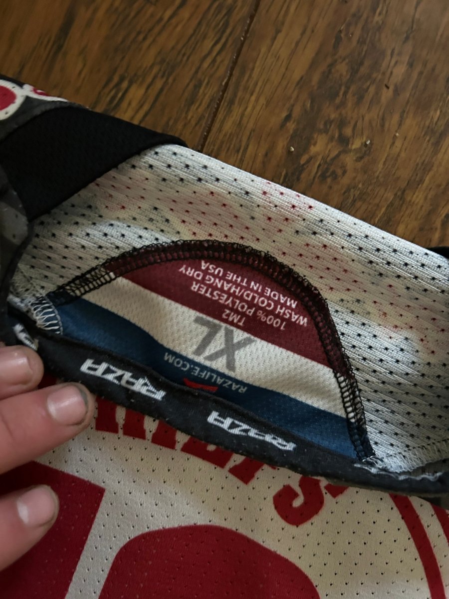 Maple leaf Chiefs Jersey - P8Ball - Buy, Sell, Trade